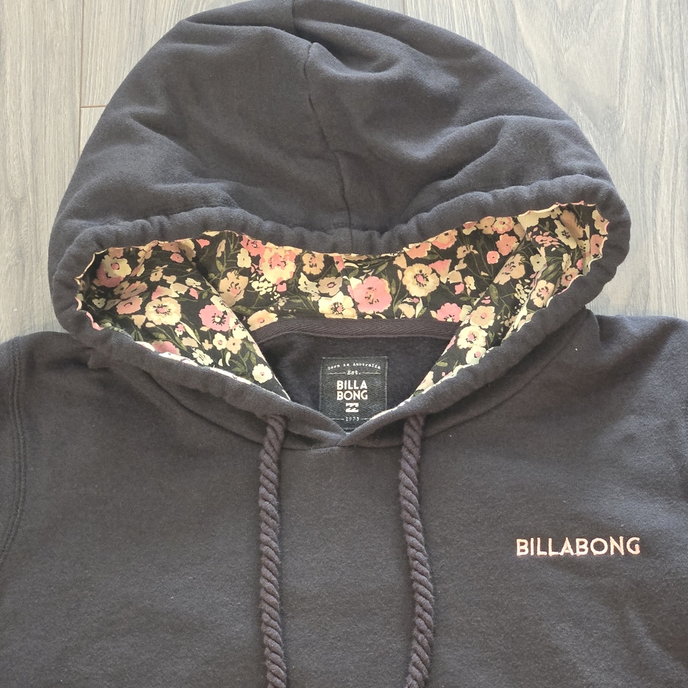 Billabong Hoodie Women's XL (Fits like a Large) Black / Floral Multicolor RARE - Picture 2 of 7